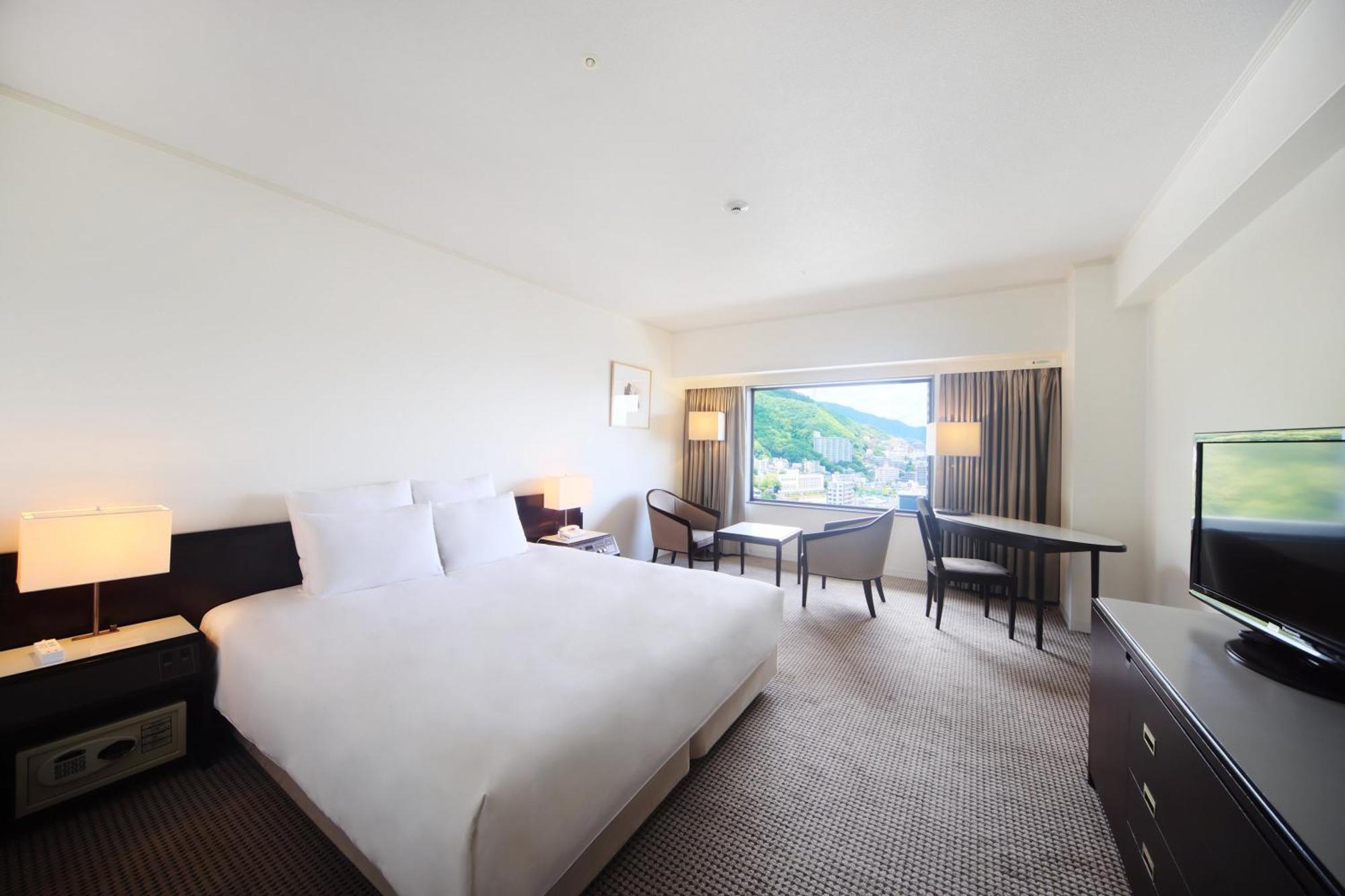 Hotel Ana Crowne Plaza By Ihg